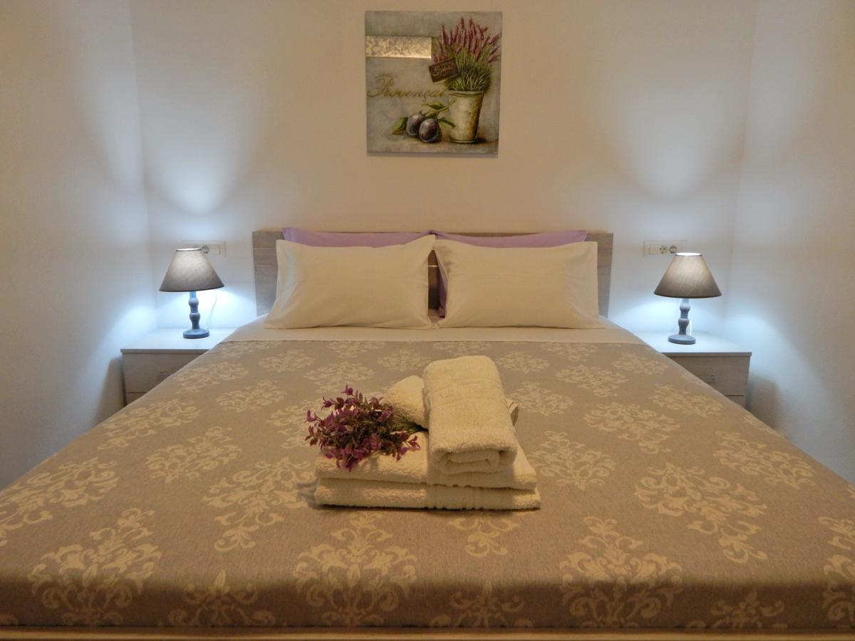 Psaromoura Apartment Agia Pelagia Екстериор снимка