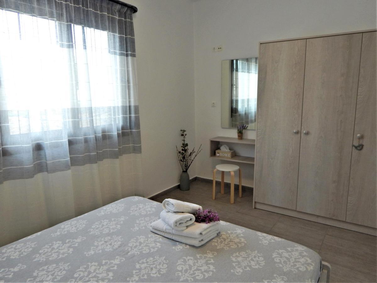 Psaromoura Apartment Agia Pelagia Екстериор снимка